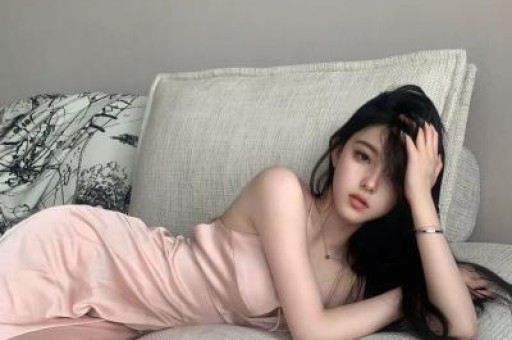 娱乐圈一日三爆瓜！同居、人设翻车、被滞留海外个个戳中眼球